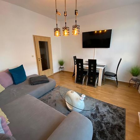 רוסטוק Zur Schleuse - Ferienwohnung Bis 6 Personen Mit Gem Garten מראה חיצוני תמונה