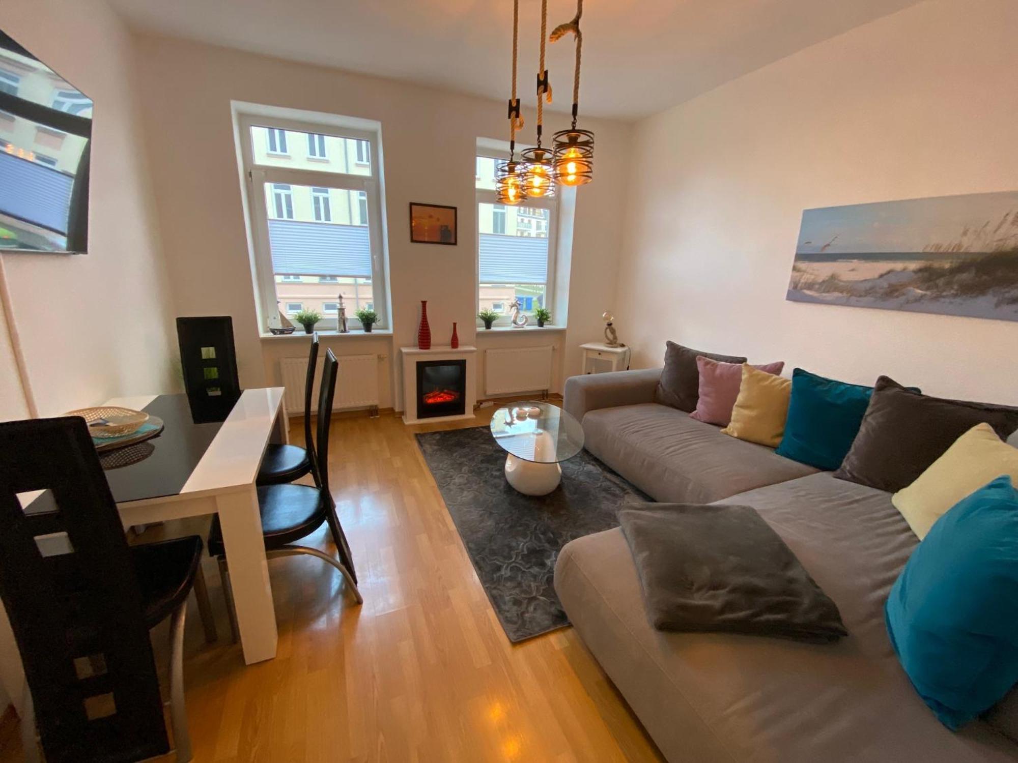 רוסטוק Zur Schleuse - Ferienwohnung Bis 6 Personen Mit Gem Garten מראה חיצוני תמונה