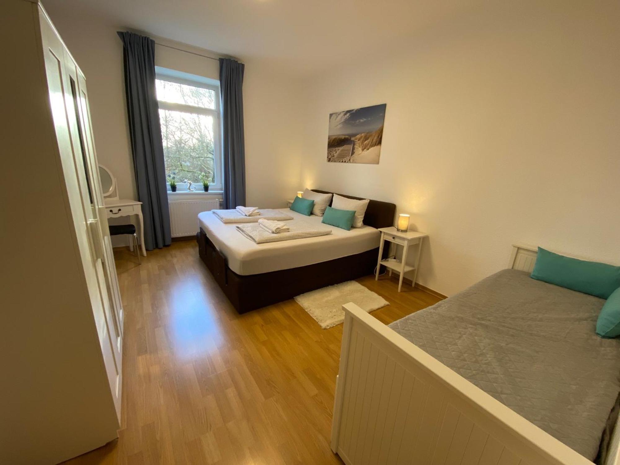רוסטוק Zur Schleuse - Ferienwohnung Bis 6 Personen Mit Gem Garten מראה חיצוני תמונה