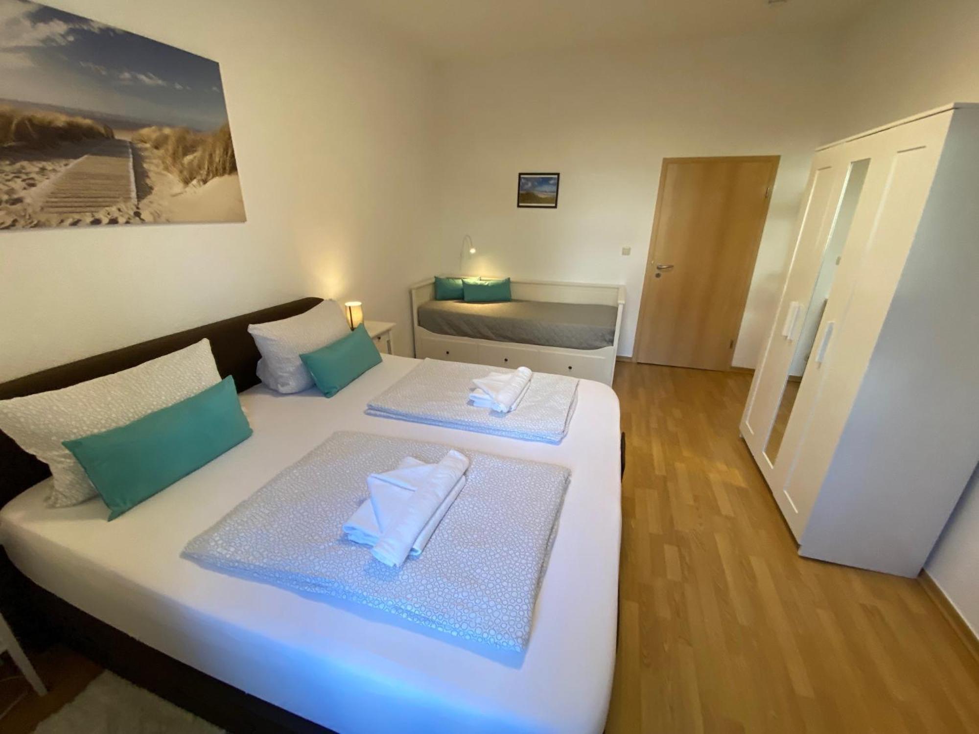 רוסטוק Zur Schleuse - Ferienwohnung Bis 6 Personen Mit Gem Garten מראה חיצוני תמונה