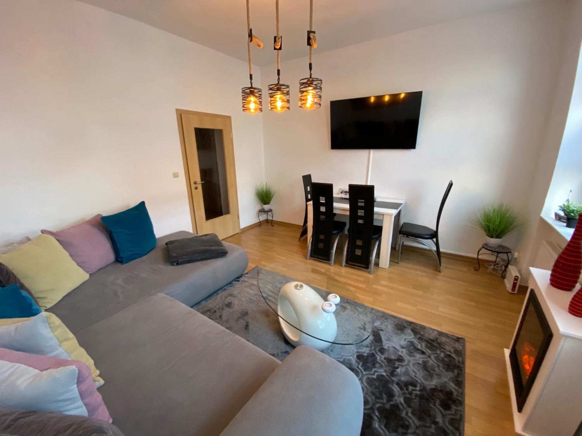 רוסטוק Zur Schleuse - Ferienwohnung Bis 6 Personen Mit Gem Garten מראה חיצוני תמונה